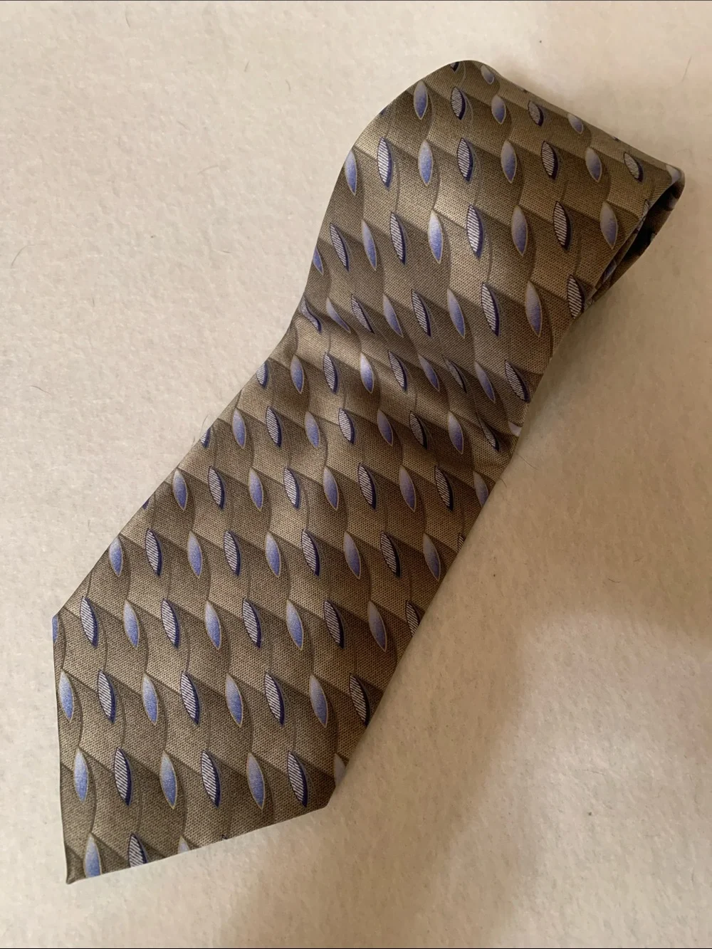 Puritan Beige Tie with Blue/Multi Color Silk Neck Tie late 90/early 2000’s